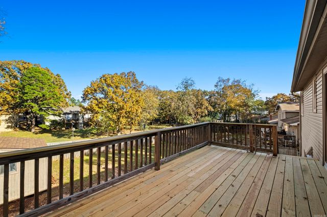 47 Hightrail Dr, Maumelle, AR 72113