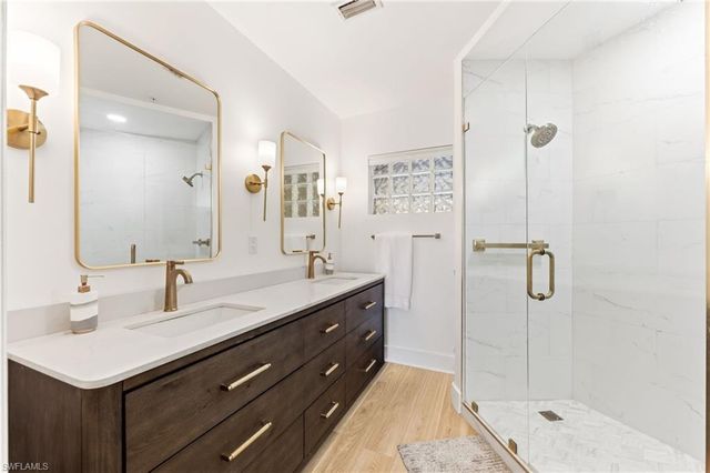 6930 Huntington Lakes CIR 203, Naples, FL 34119