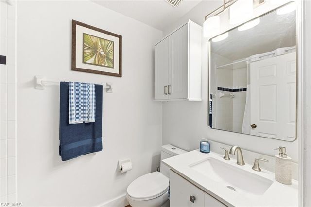 6930 Huntington Lakes CIR 203, Naples, FL 34119