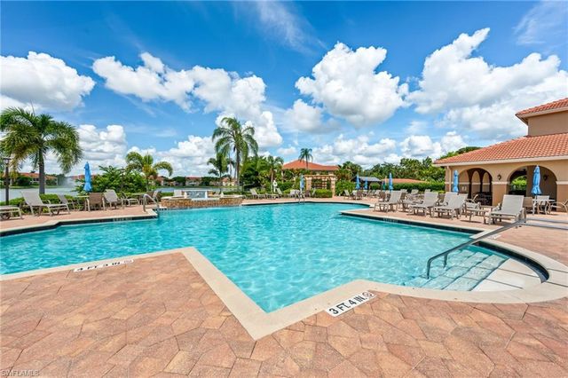 6930 Huntington Lakes CIR 203, Naples, FL 34119