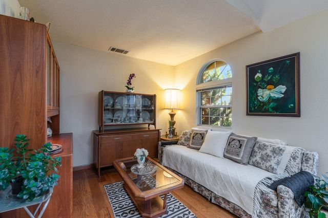 4460 Fawn St, Shingle Springs, CA 95682