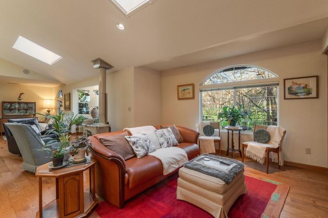 4460 Fawn St, Shingle Springs, CA 95682