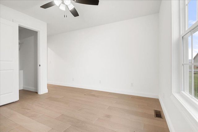 85 Queens Drive, East Bernstadt, KY 40729