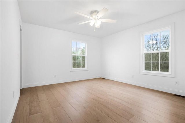 85 Queens Drive, East Bernstadt, KY 40729