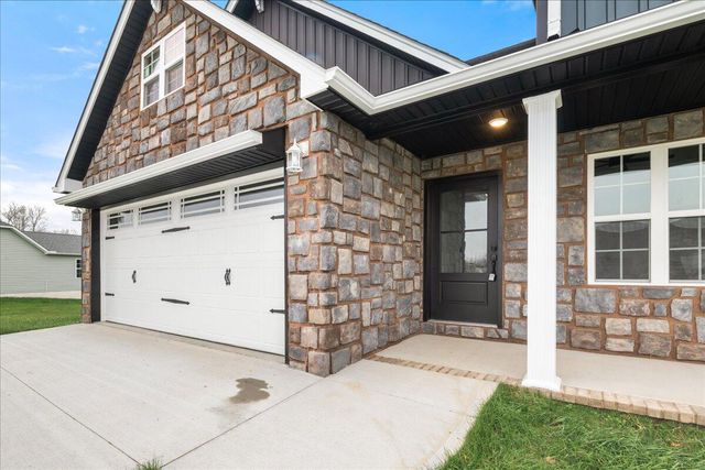 85 Queens Drive, East Bernstadt, KY 40729