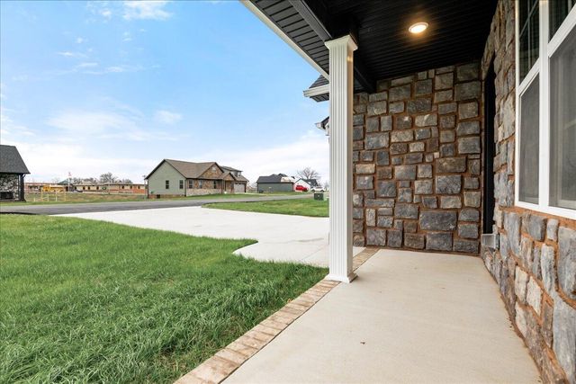 85 Queens Drive, East Bernstadt, KY 40729