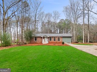 335 Harris Road, Fayetteville, GA 30215