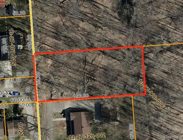 00 Gilbo, Waterford, MI 48328