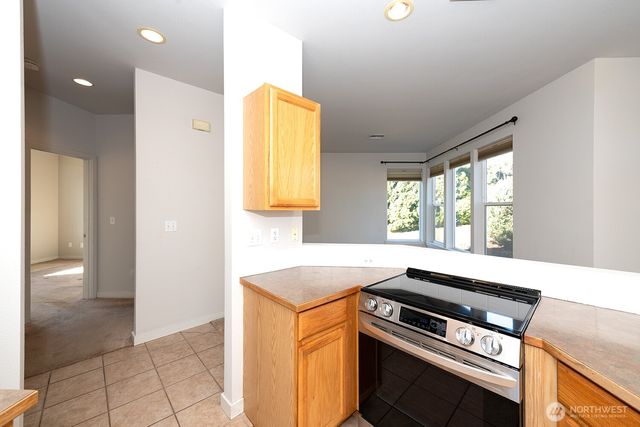 800 SE Parkside Place, College Place, WA 99324