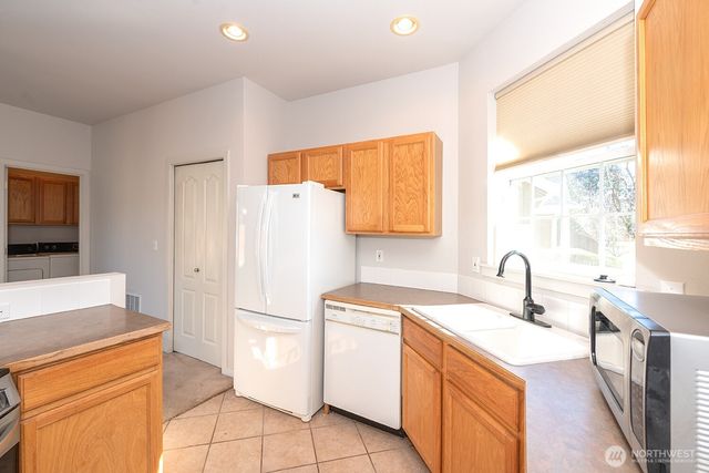 800 SE Parkside Place, College Place, WA 99324