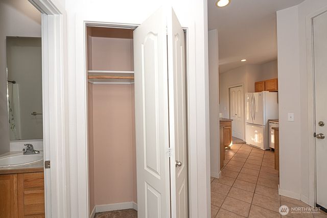 800 SE Parkside Place, College Place, WA 99324