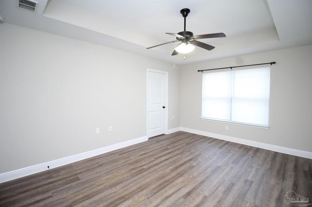 5780 Jade Moon Cir, Milton, FL 32583