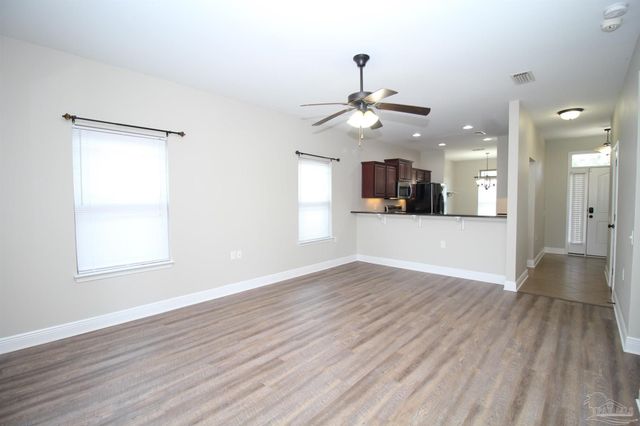 5780 Jade Moon Cir, Milton, FL 32583