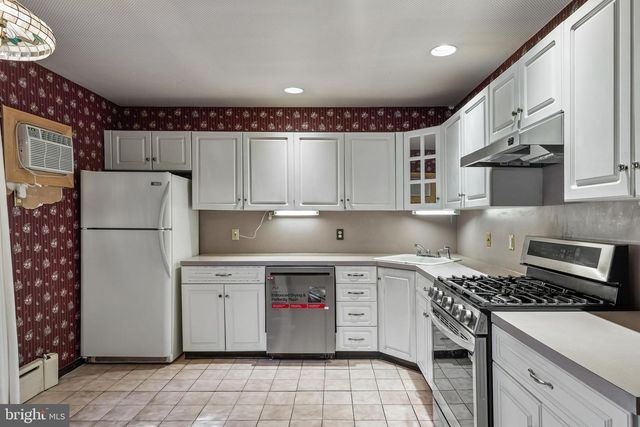 130 E EVESHAM AVE, Magnolia, NJ 08049