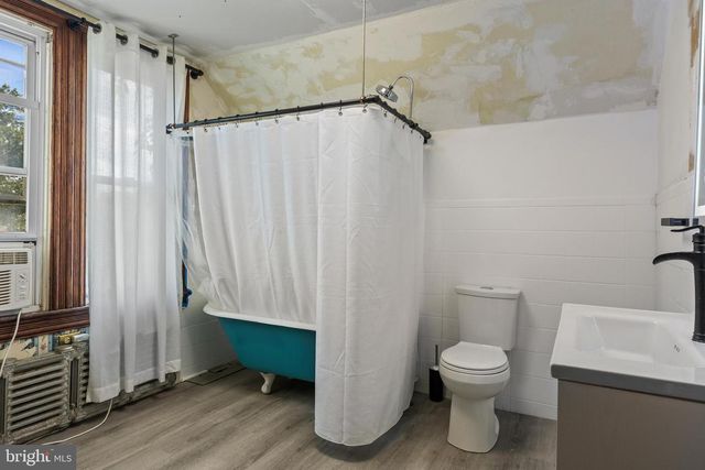 130 E EVESHAM AVE, Magnolia, NJ 08049