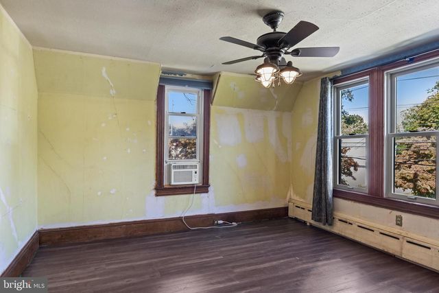 130 E EVESHAM AVE, Magnolia, NJ 08049