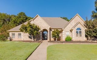 2812 Timbercreek Dr, Bryant, AR 72022
