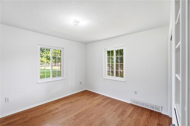 239 S Pleasant Street, Enon Vlg, OH 45323