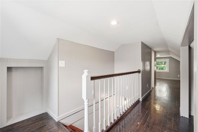 239 S Pleasant Street, Enon Vlg, OH 45323