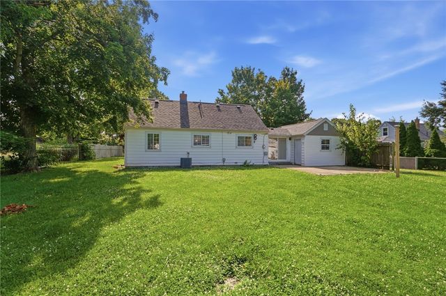 239 S Pleasant Street, Enon Vlg, OH 45323