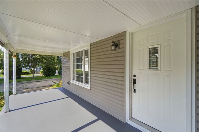239 S Pleasant Street, Enon Vlg, OH 45323