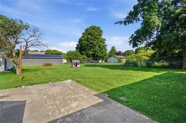 239 S Pleasant Street, Enon Vlg, OH 45323