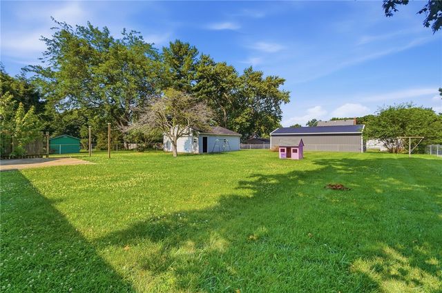 239 S Pleasant Street, Enon Vlg, OH 45323