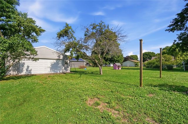 239 S Pleasant Street, Enon Vlg, OH 45323
