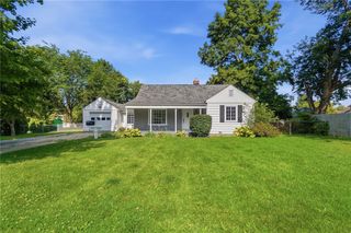 239 S Pleasant Street, Enon Vlg, OH 45323
