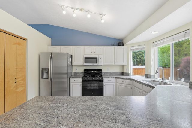 23918 E Maxwell Dr, Liberty Lake, WA 99019