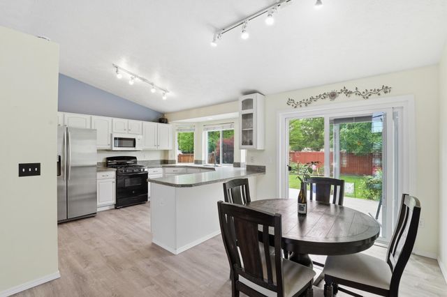 23918 E Maxwell Dr, Liberty Lake, WA 99019