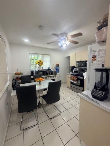 3821 SW 89th Court front, Miami, FL 33165