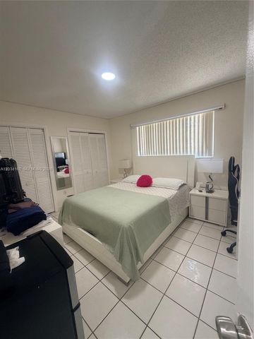 3821 SW 89th Court front, Miami, FL 33165
