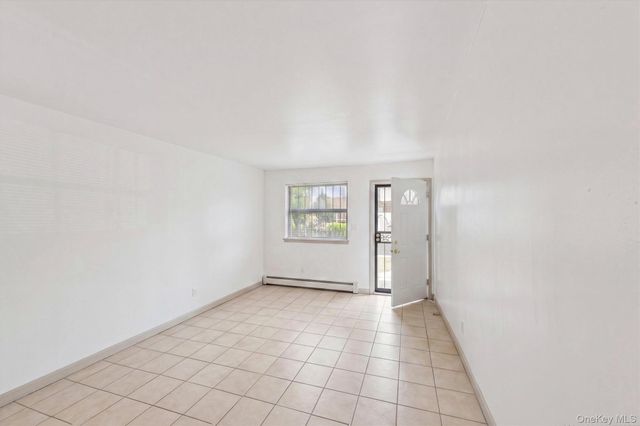 820 Leland Avenue 13A, Bronx, NY 10473