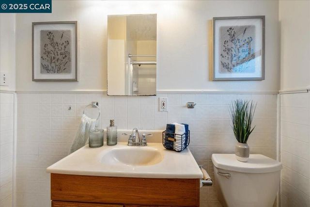 725 Del Norte, Vallejo, CA 94591