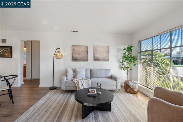 725 Del Norte, Vallejo, CA 94591