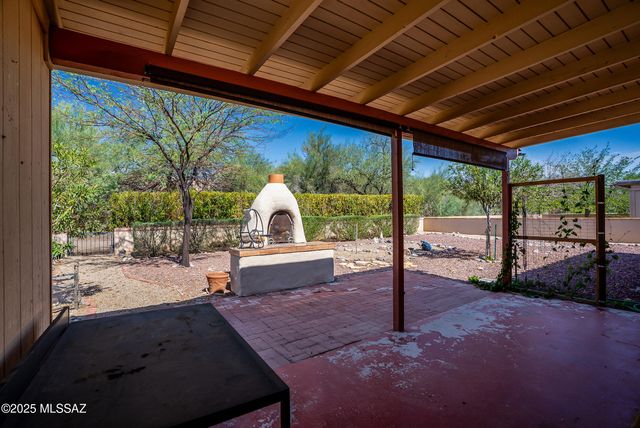 1050 S La Higuera, Green Valley, AZ 85614