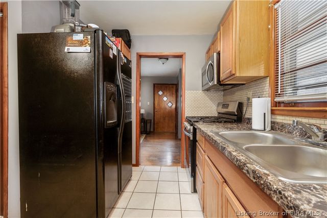 4324 Grantline Road, New Albany, IN 47150