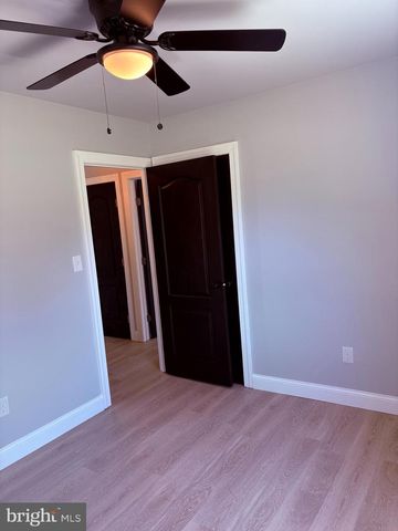 20 MINIATURE LN, Willingboro, NJ 08046