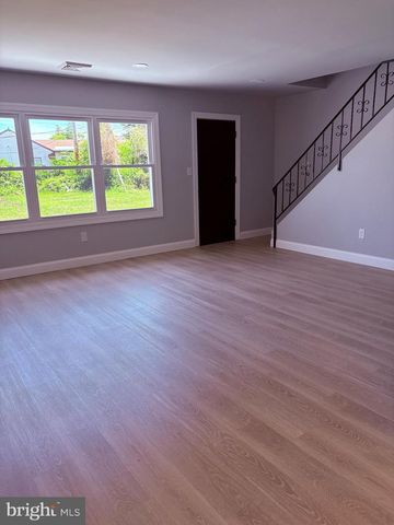 20 MINIATURE LN, Willingboro, NJ 08046