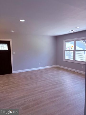 20 MINIATURE LN, Willingboro, NJ 08046