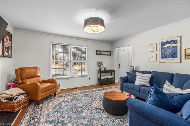 1114 Hickory Trace Drive, Greensboro, NC 27407