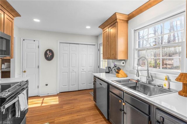 1114 Hickory Trace Drive, Greensboro, NC 27407