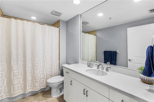 2090 W First ST 1210, Fort Myers, FL 33901