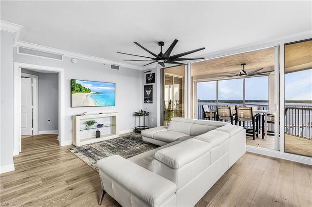 2090 W First ST 1210, Fort Myers, FL 33901
