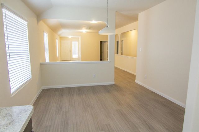 961 Park Ridge Court, La Marque, TX 77568