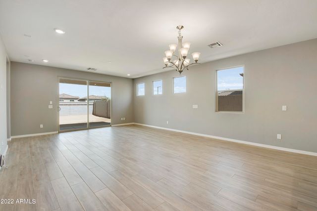 17244 W DAHLIA Drive, Surprise, AZ 85388