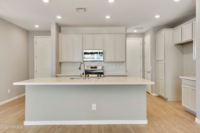 17244 W DAHLIA Drive, Surprise, AZ 85388