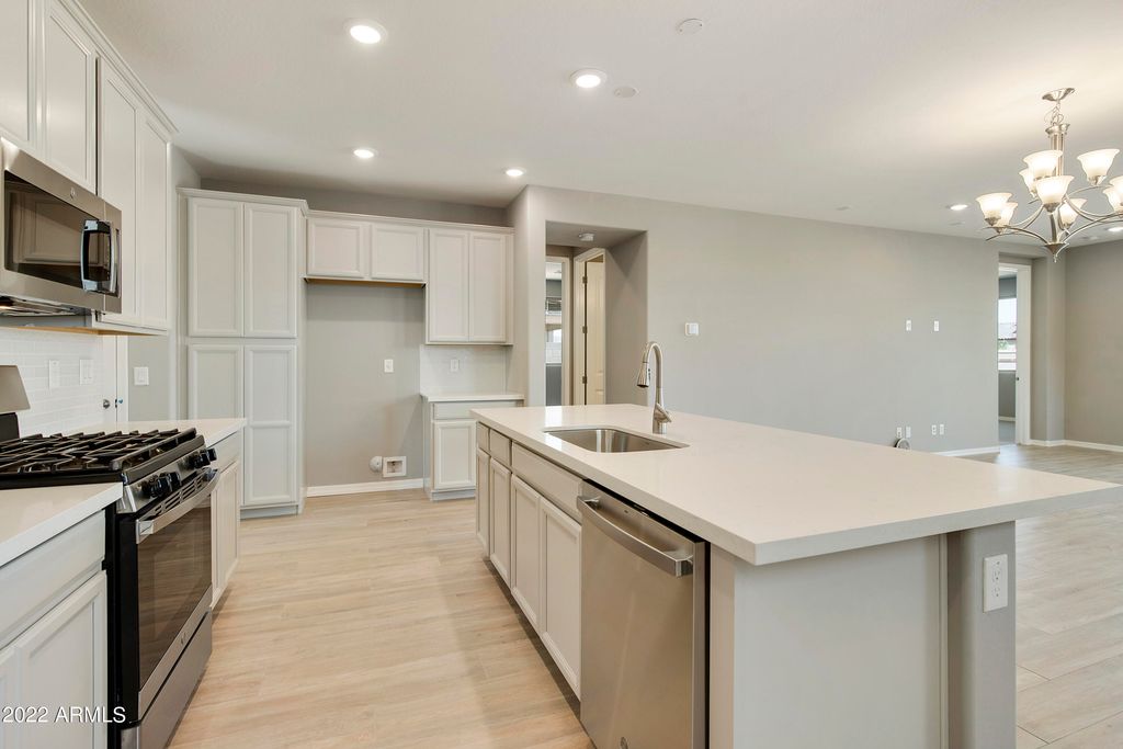 17244 W DAHLIA Drive, Surprise, AZ 85388 — photo 4