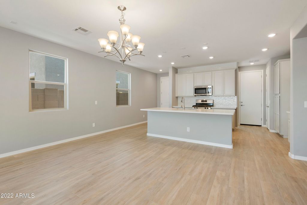17244 W DAHLIA Drive, Surprise, AZ 85388 — photo 5